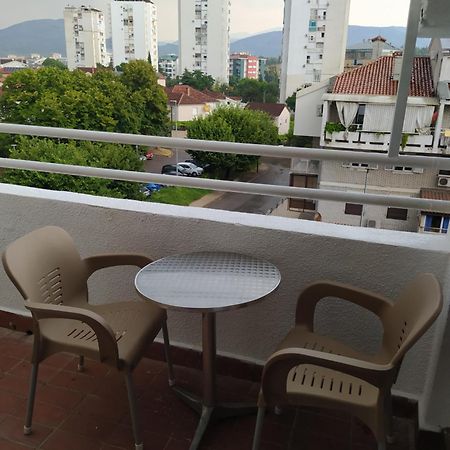 Apartman Senka 2 Apartment Podgorica Bagian luar foto